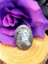 Skeleton Lady Cabochon (Resin)