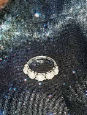 White Iridescent 5 Ball Ring (Size 5)