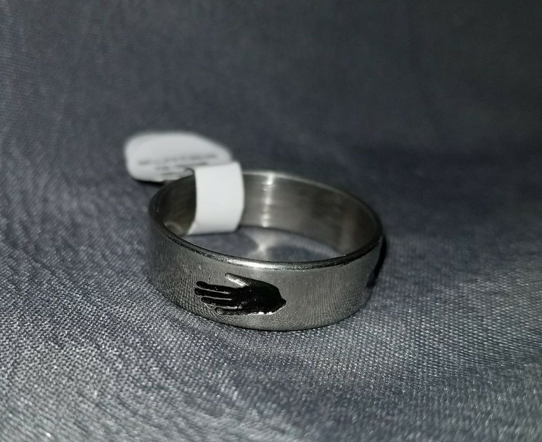 Silver Band with hands on it sz 10/11